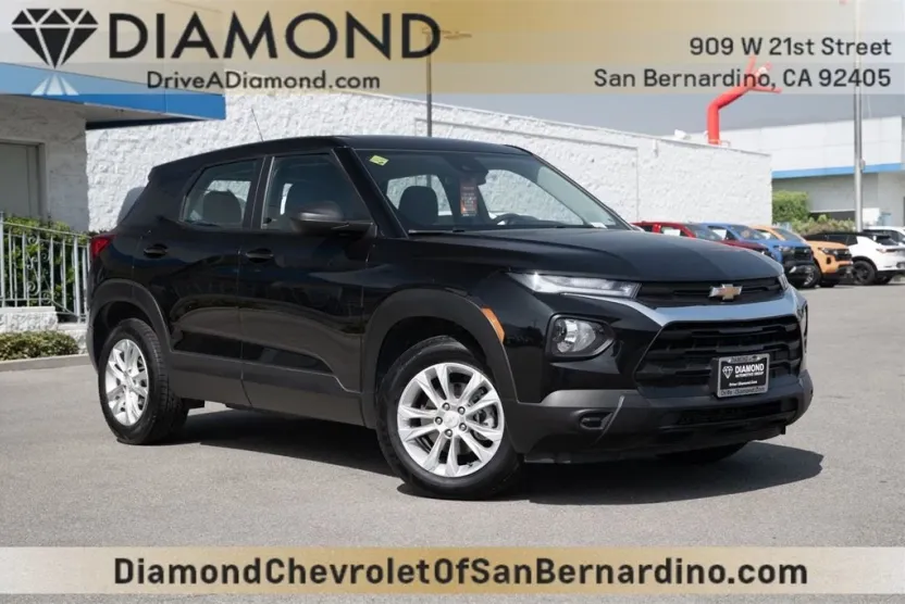 2023 Chevrolet Trailblazer LS photo 1