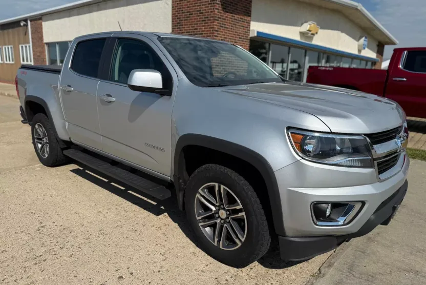 2019 Chevrolet Colorado LT photo 1