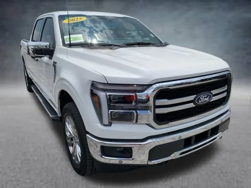 2025 Ford F-150 Lariat photo 1