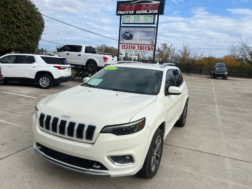 2019 Jeep Cherokee Latitude photo 1