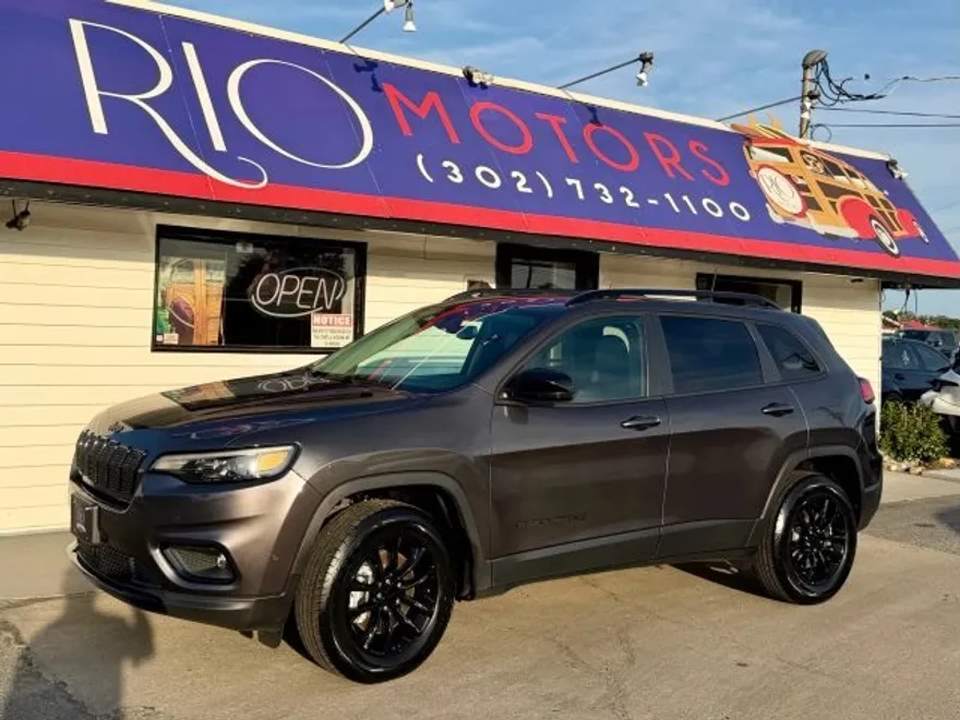 2023 Jeep Cherokee Altitude Lux Sport photo 1