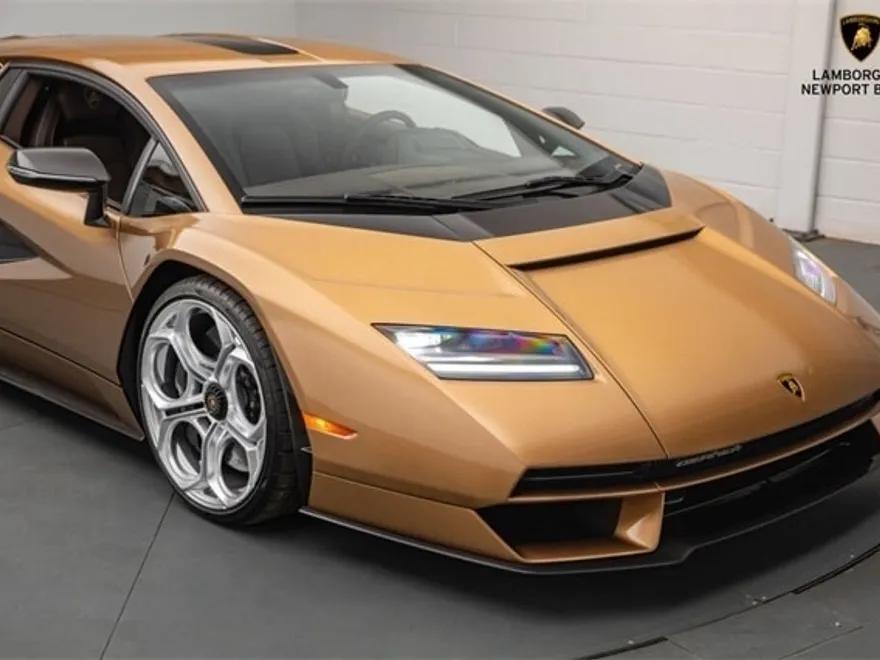 2022 Lamborghini Countach photo 2