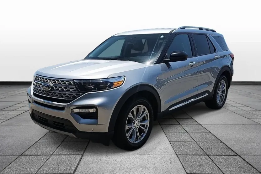 2023 Ford Explorer Limited photo 1