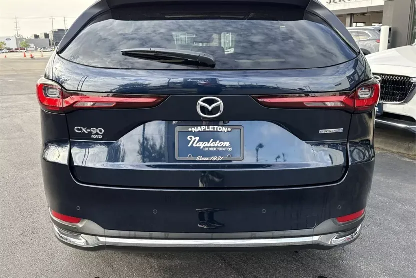 2024 Mazda CX-90 Premium photo 1
