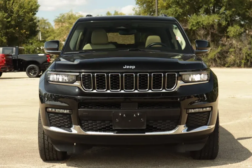 2021 Jeep Grand Cherokee Limited photo 1