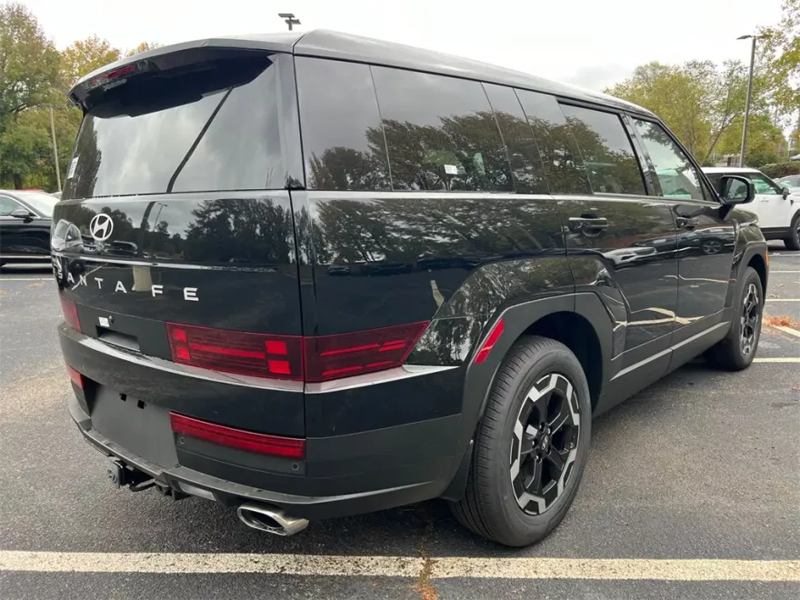 2025 Hyundai Santa Fe SE photo 1