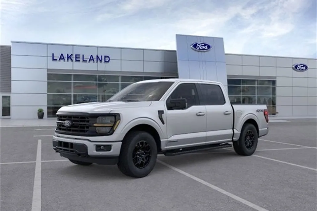 2025 Ford F-150 XLT photo 1