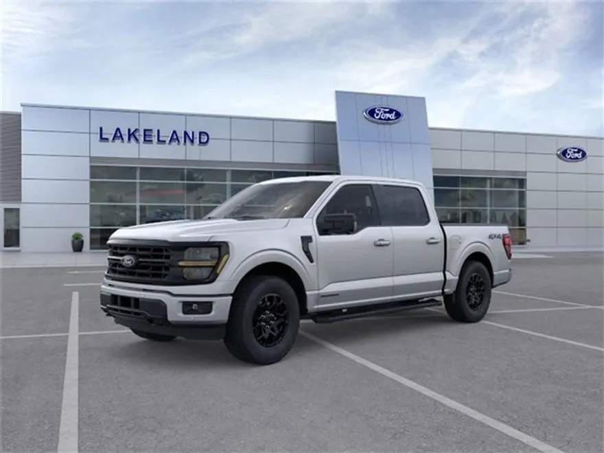 2025 Ford F-150 XLT photo 1