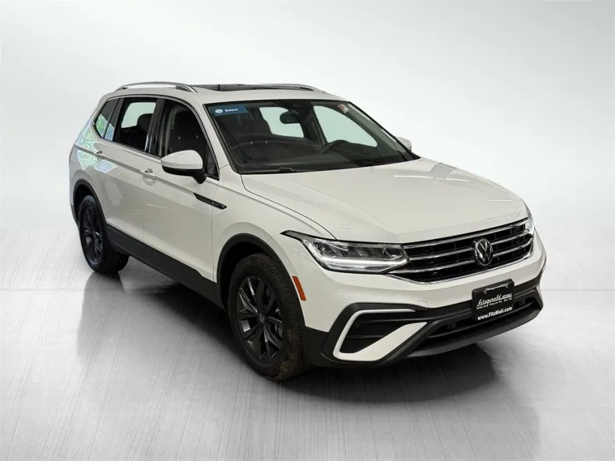 2022 Volkswagen Tiguan SE photo 1