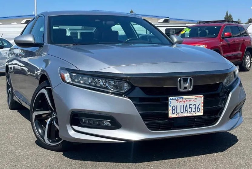 2019 Honda Accord Sport photo 1