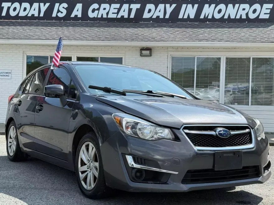 2015 Subaru Impreza 2.0i Premium photo 1