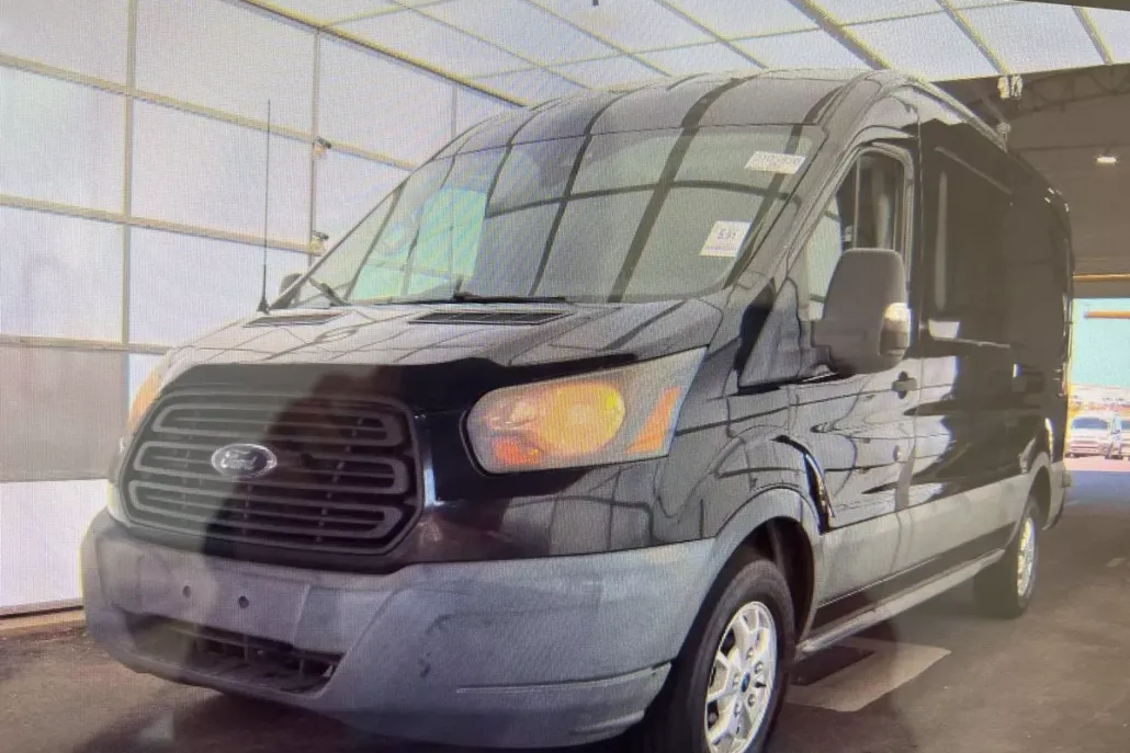 2015 Ford Transit Van photo 1