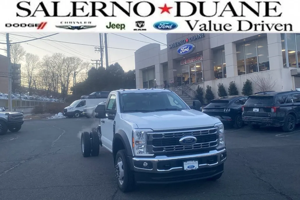 2025 Ford F-450 photo 1