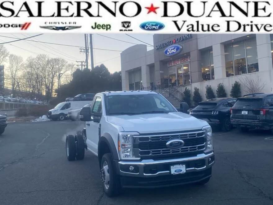 2025 Ford F-450 photo 1