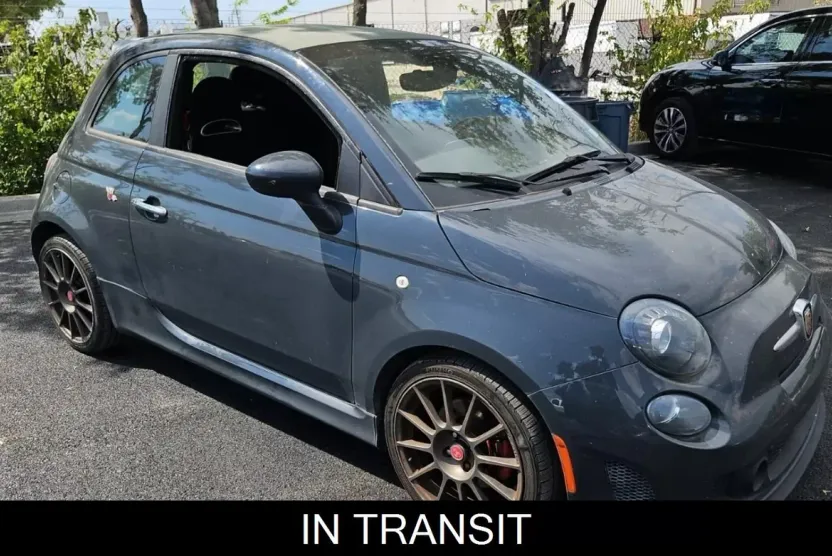 2017 Fiat 500 Abarth photo 1