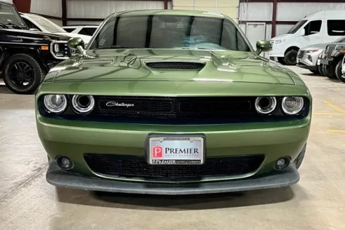 2022 Dodge Challenger R/T Scat Pack photo 2