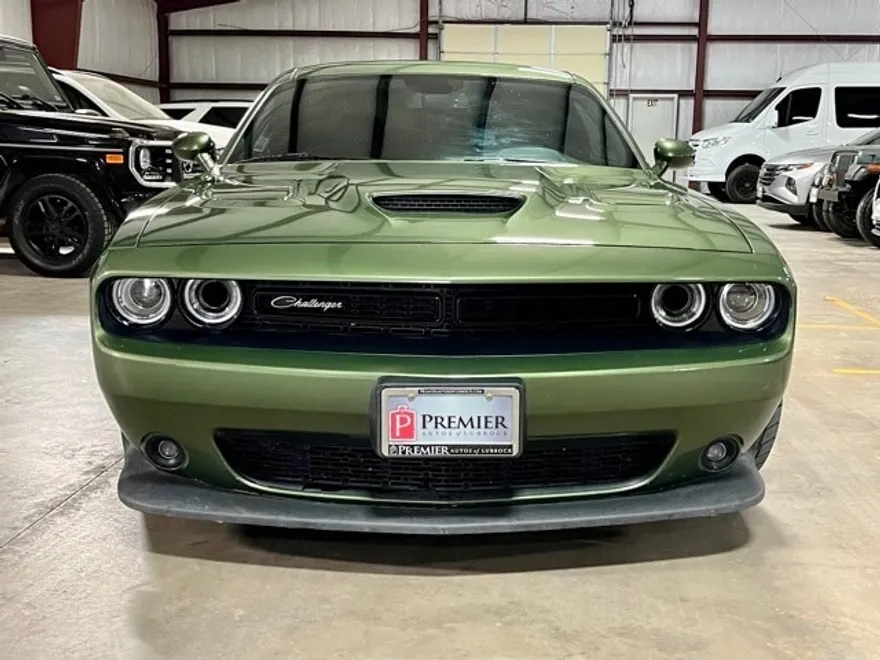 2022 Dodge Challenger R/T Scat Pack photo 2