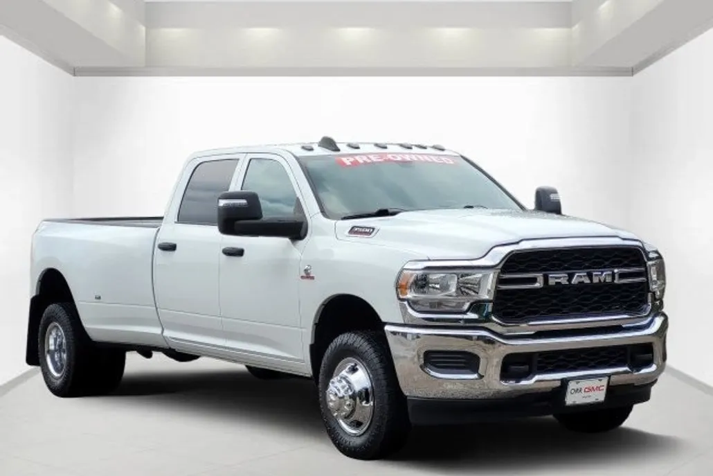 2024 Ram 3500 Tradesman photo 1
