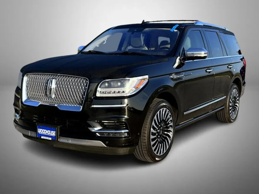 2018 Lincoln Navigator Black Label photo 1