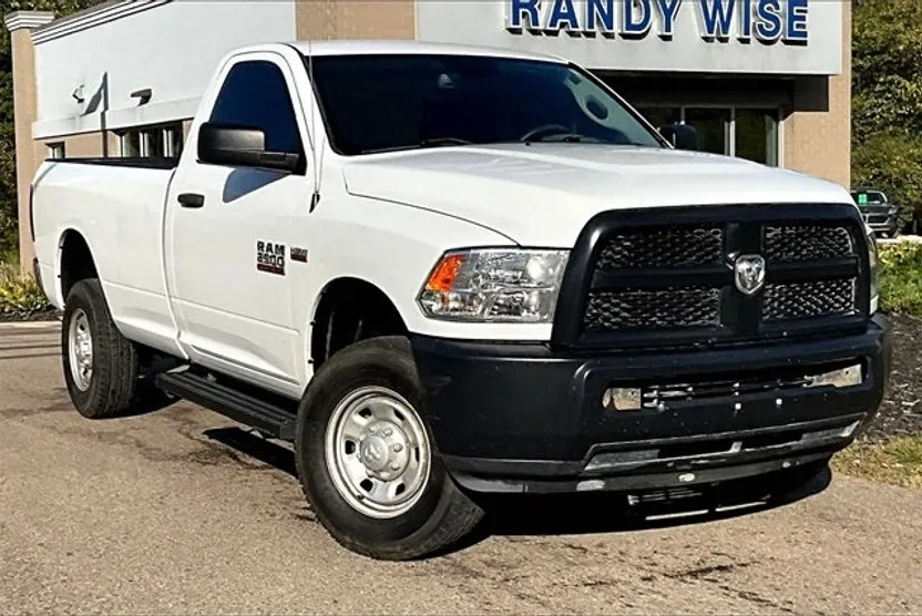 2017 Ram 2500 Tradesman photo 1