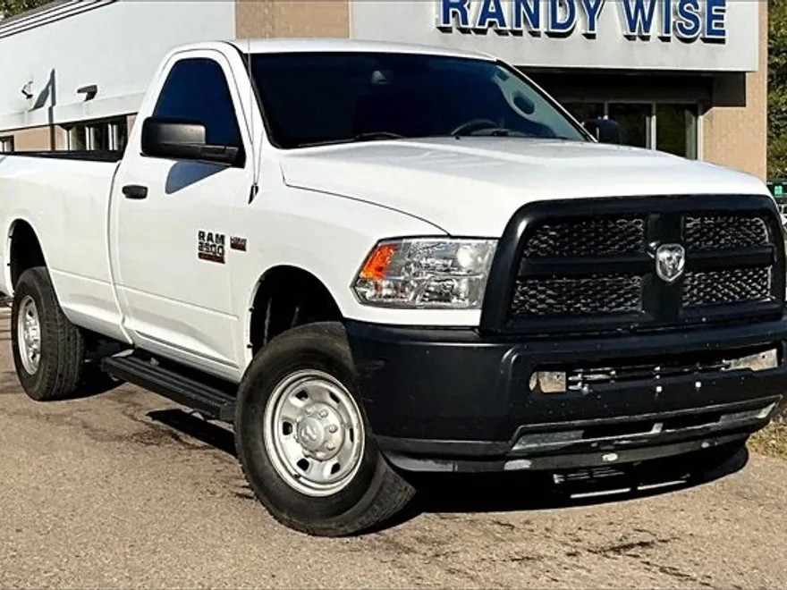 2017 Ram 2500 Tradesman photo 1