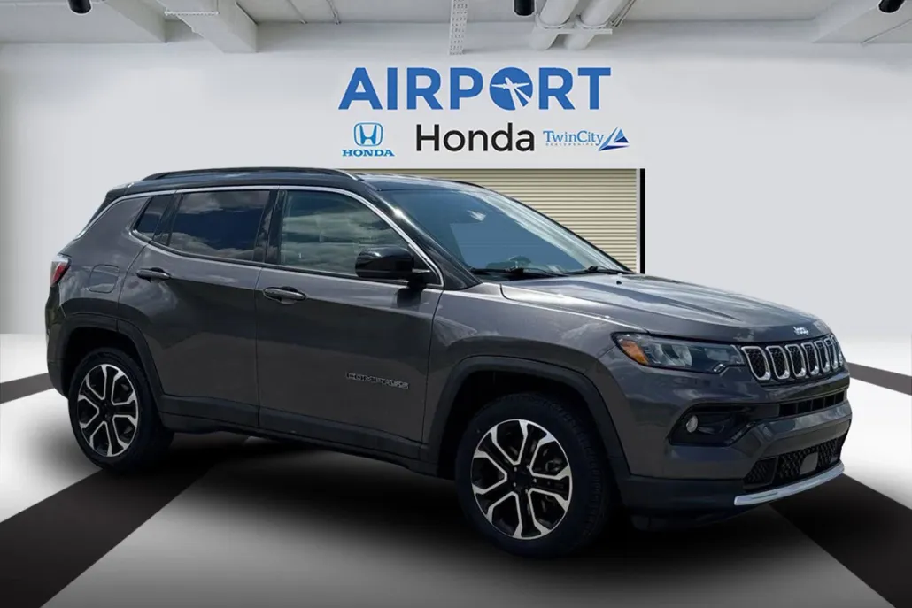 2023 Jeep Compass Limited photo 1