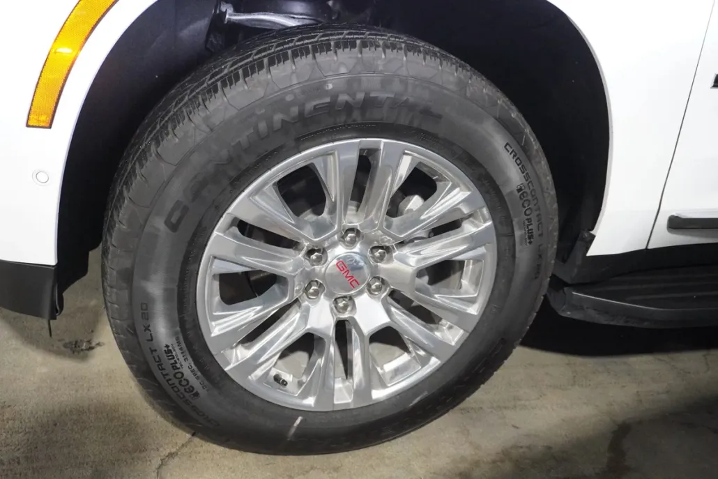 2025 Gmc Yukon XL Denali photo 1