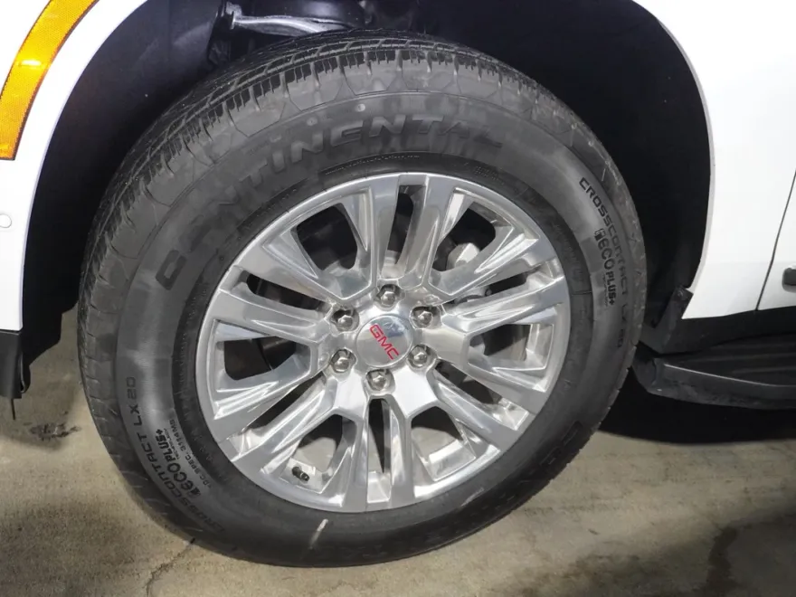 2025 Gmc Yukon XL Denali photo 1