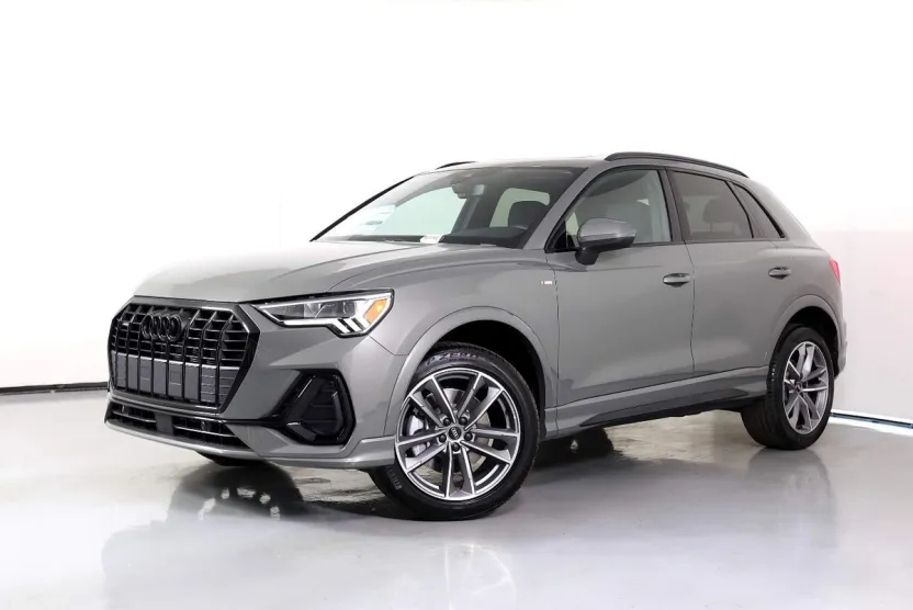 2025 Audi Q3 S line Premium 45 TFSI photo 1
