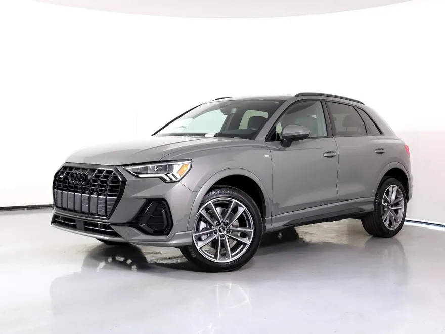 2025 Audi Q3 S line Premium 45 TFSI photo 1
