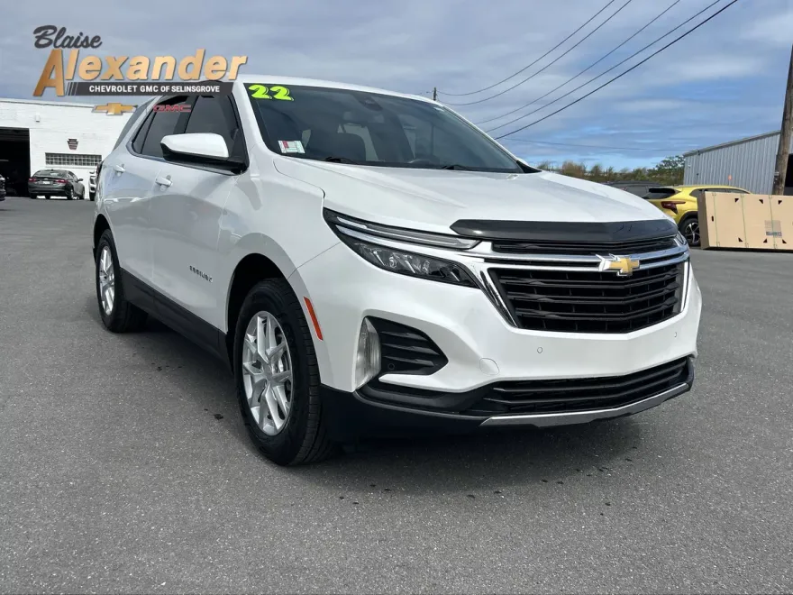 2022 Chevrolet Equinox LT photo 1