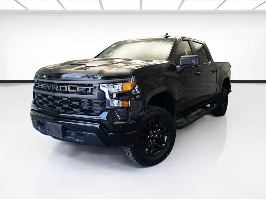 2024 Chevrolet Silverado 1500 Custom Trail Boss photo 1