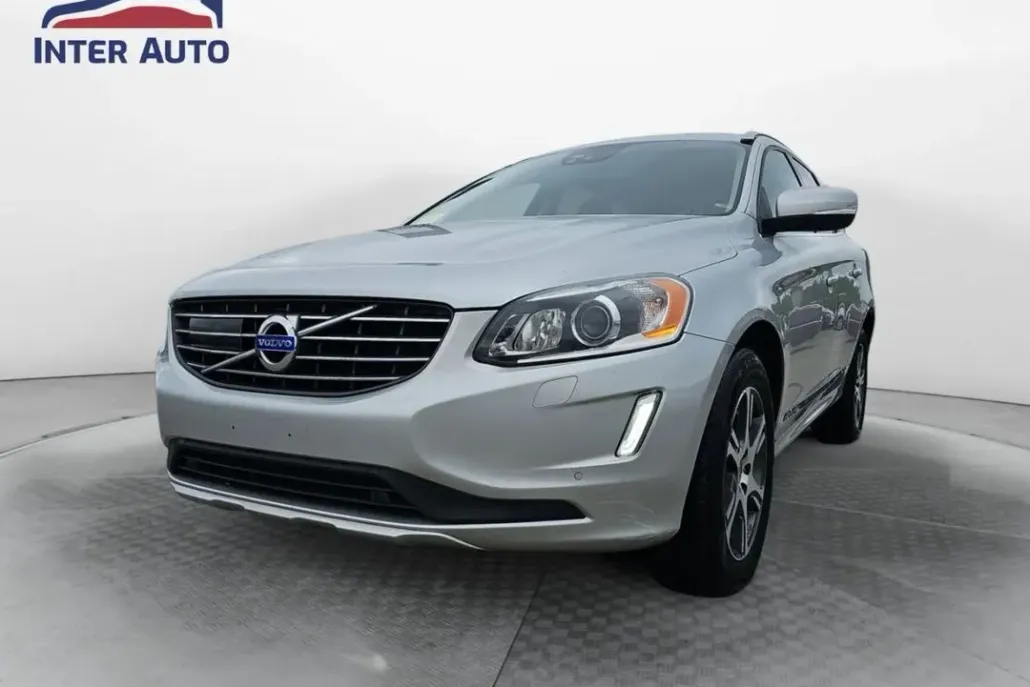 2015 Volvo XC60 T6 Platinum photo 1