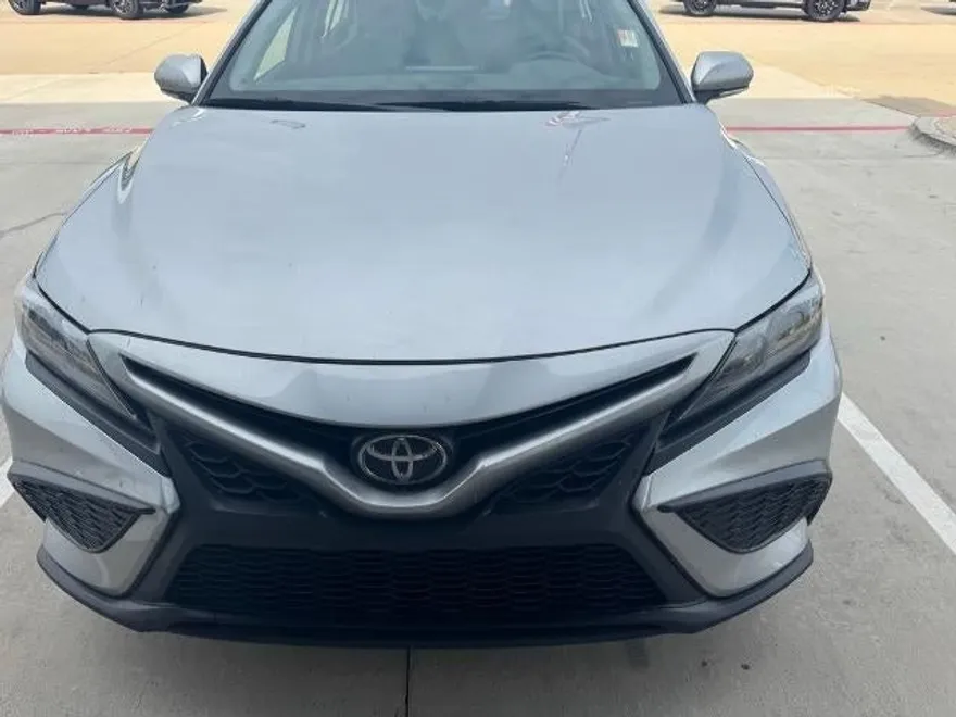 2024 Toyota Camry SE photo 1