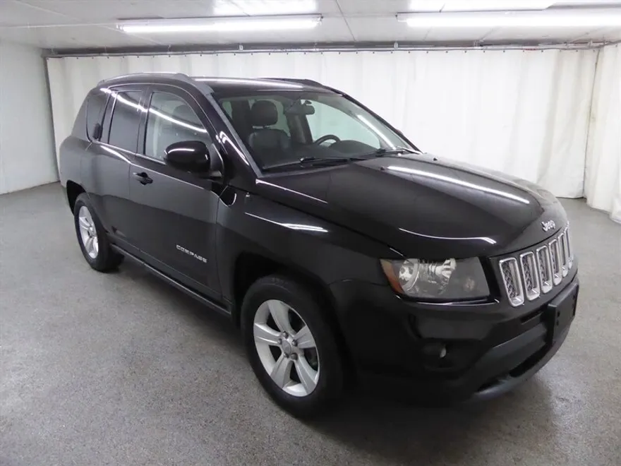 2014 Jeep Compass Latitude photo 1