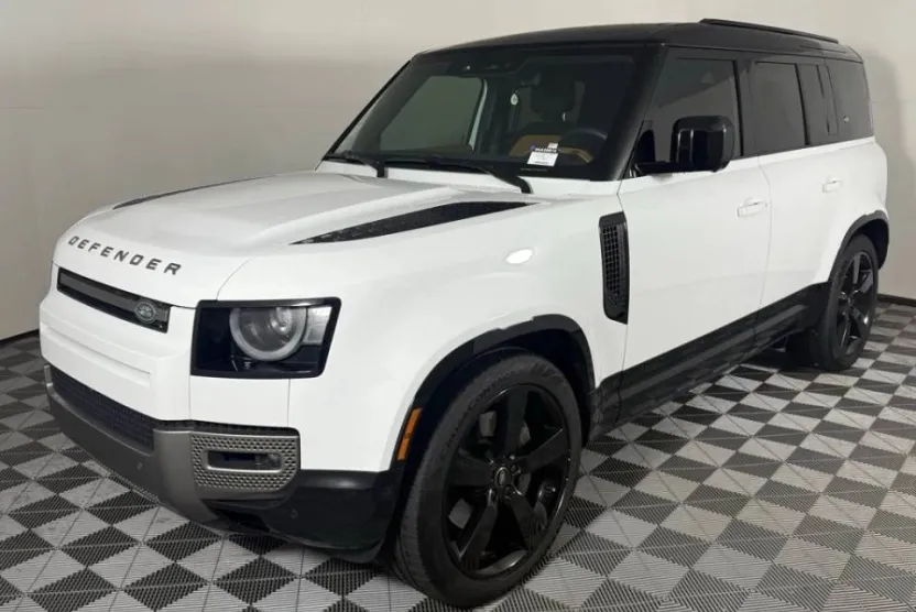 2024 Land Rover Defender 110 X-Dynamic SE photo 1