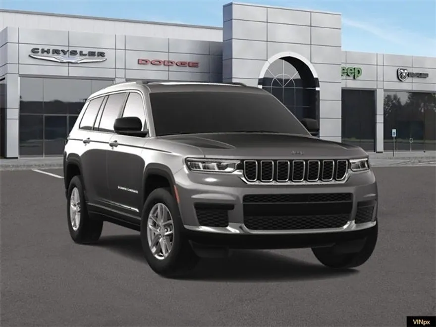 2025 Jeep Grand Cherokee Laredo photo 1