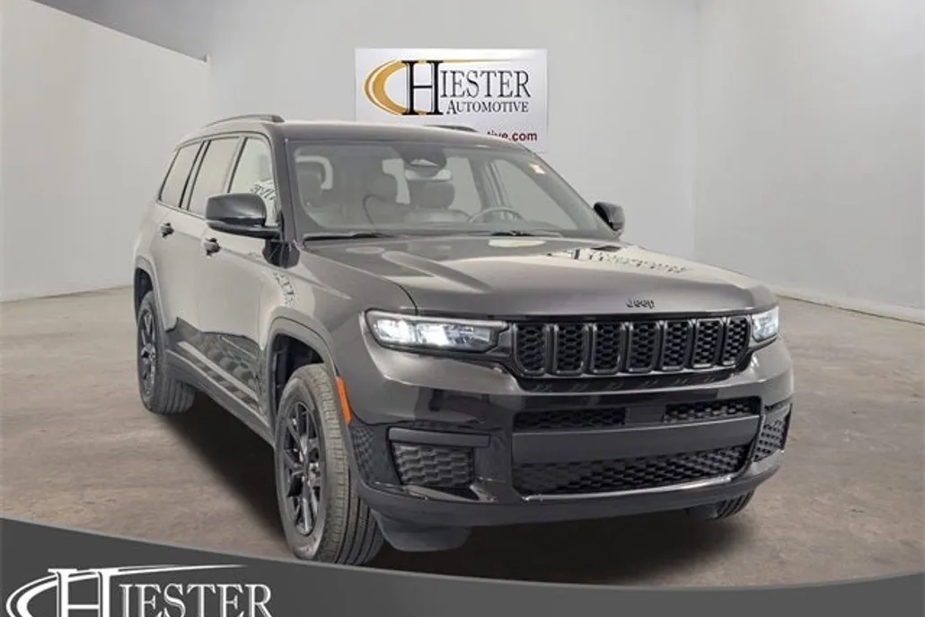 2024 Jeep Grand Cherokee Altitude photo 1