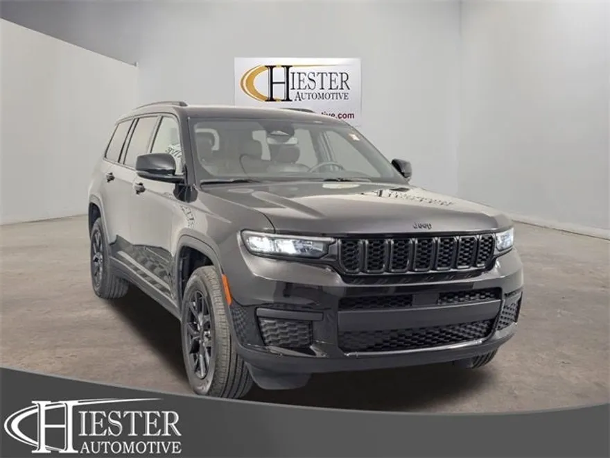 2024 Jeep Grand Cherokee Altitude photo 1