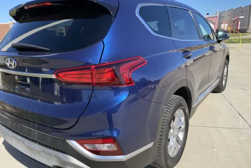 2019 Hyundai Santa Fe SE photo 3