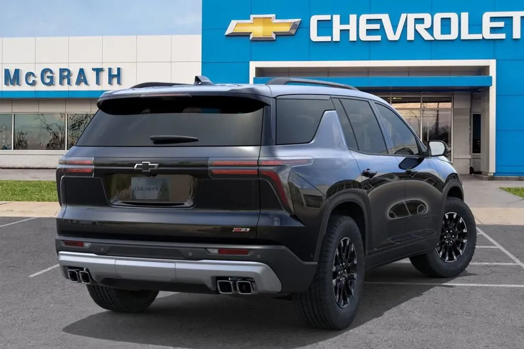 2026 Chevrolet Traverse Z71 photo 1