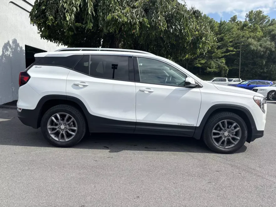 2023 Gmc Terrain SLT photo 1