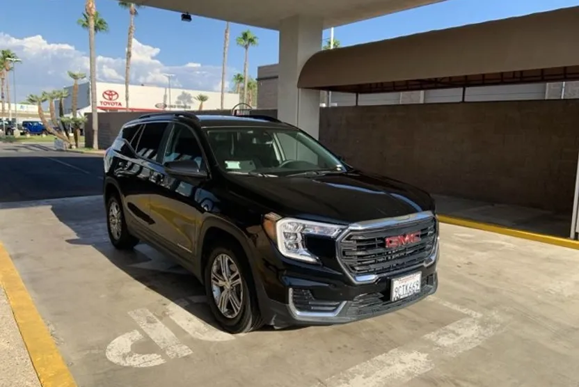 2022 Gmc Terrain SLE photo 1