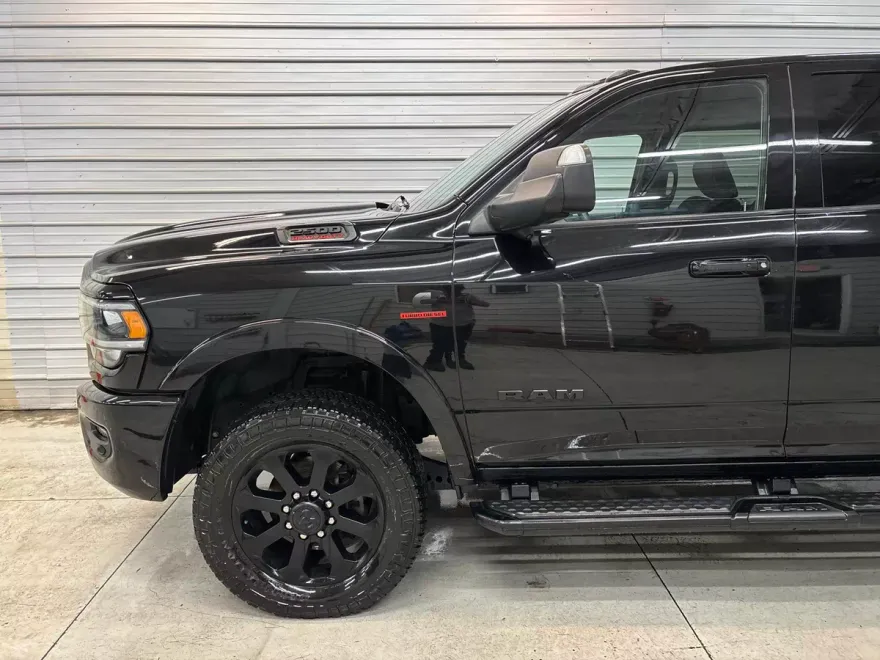 2021 Ford F-250 XLT photo 1