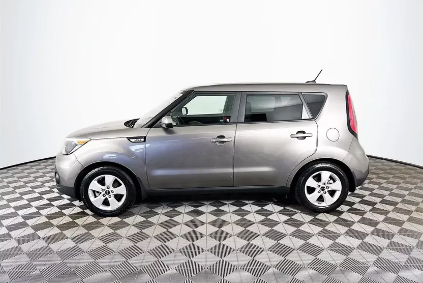 2018 Kia Soul Base photo 1