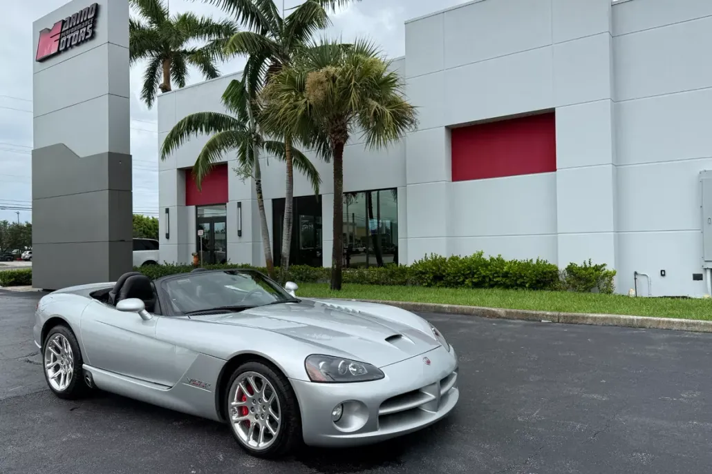 2005 Dodge Viper SRT10 photo 1