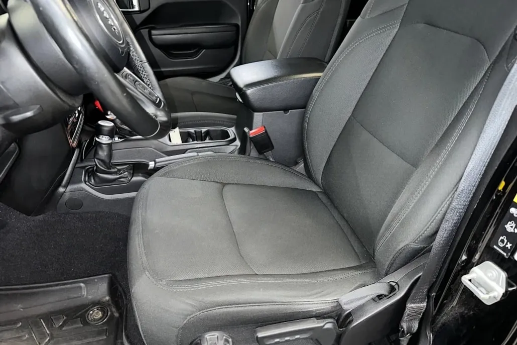 2021 Jeep Wrangler Unlimited Sport Altitude photo 1
