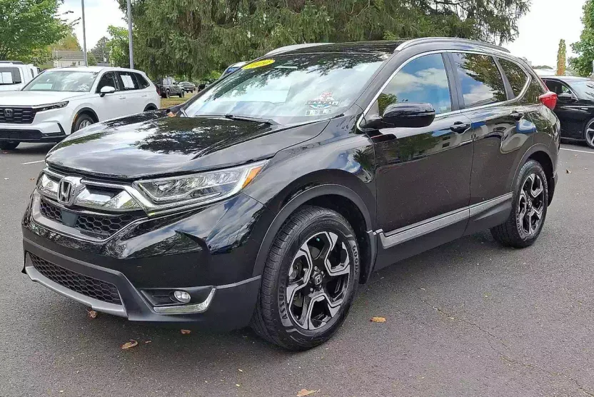 2019 Honda CR-V Touring photo 1