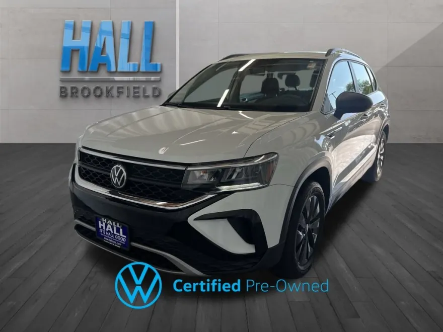 2022 Volkswagen Taos S photo 1