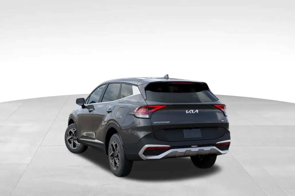 2024 Kia Sportage LX photo 1